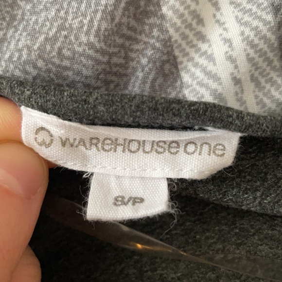 Warehouse One sweater style pajama set. Top is S but fits like M. Bottoms M - Picture 2 of 3